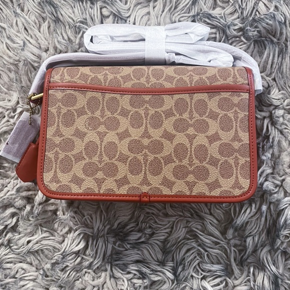 NWT Coach Studio Shoulder Bag in Signature Canvas - Picture 3 of 10